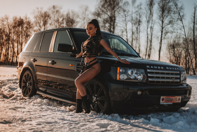 Обои картинки фото девушка и авто, автомобили, -авто с девушками, девушка, женщина, брюнетка, темноволосая, сексуальная, модель, звезда, позирует, разная, обувь, верхняя, стильная, одежда, нижнее, эротическое, бельё, трусы, лифчик, колготки, чулки, аксессуары, макияж, и, множество, элементов, на, фотографии