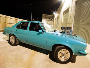 Картинка автомобили holden