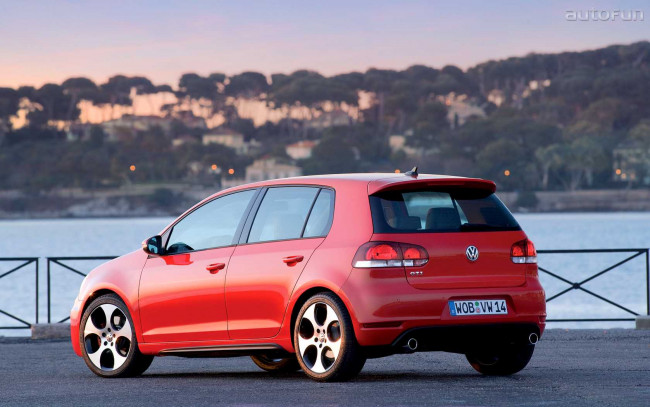 Обои картинки фото volkswagen, golf, gti, автомобили
