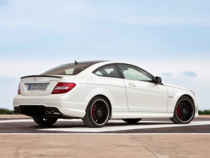 Картинка автомобили mercedes benz c63 amg