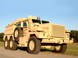 Картинка техника военная бронеавтомобиль колесная бронетехника
