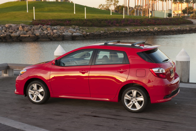 Обои картинки фото 2011 toyota matrix, автомобили, toyota, matrix, красный