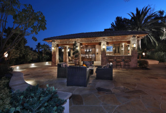 Картинка интерьер веранды +террасы +балконы пальмы терраса кресла очаг