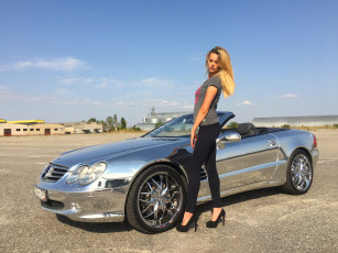 Картинка автомобили -авто+с+девушками mercedes