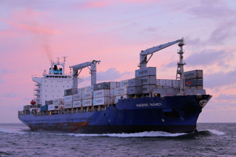 Картинка корабли грузовые+суда контейнеровоз