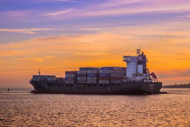 Обои картинки фото корабли, грузовые суда, контейнеровоз