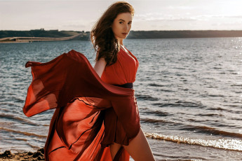 Картинка девушки анна+балмашнова+ anna+bell шатенка платье поза