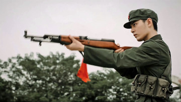 Картинка кино+фильмы ace+troops гу ие форма оружие