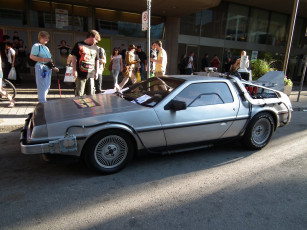 Картинка автомобили dmc delorean