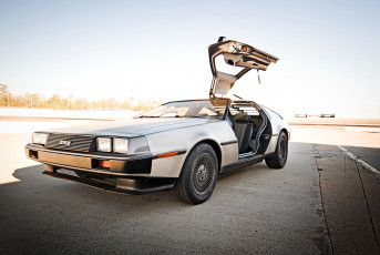 Картинка автомобили dmc delorean