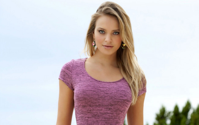 Обои картинки фото Elisandra Tomacheski, девушки