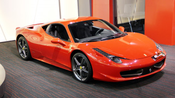 Картинка ferrari 458 italia автомобили выставки уличные фото италия s p a гоночные спортивные