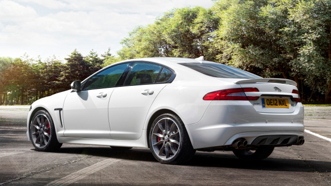 Обои картинки фото jaguar, xf, автомобили, land, rover, ltd, великобритания