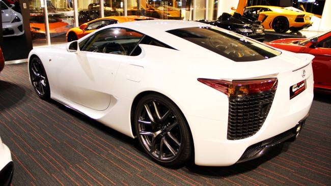 Обои картинки фото lexus, lfa, автомобили, выставки, уличные, фото, toyota, motor, премиум-класс, Япония