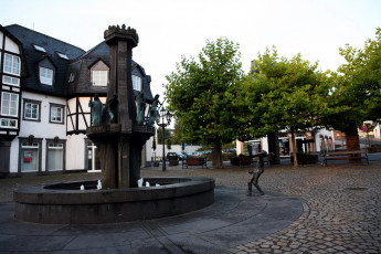 Картинка города -+улицы +площади +набережные площадь фонтан