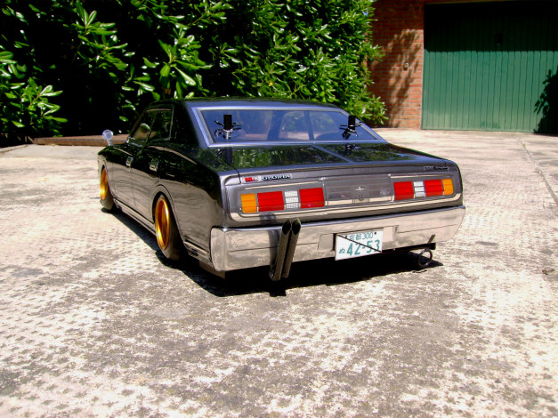 Обои картинки фото nissan gloria on radio control, разное, игрушки, drift, toy, car