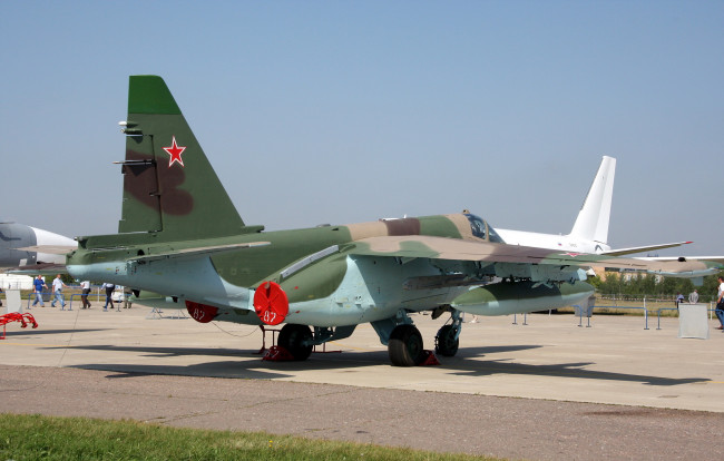 Обои картинки фото авиация, боевые самолёты, площадка