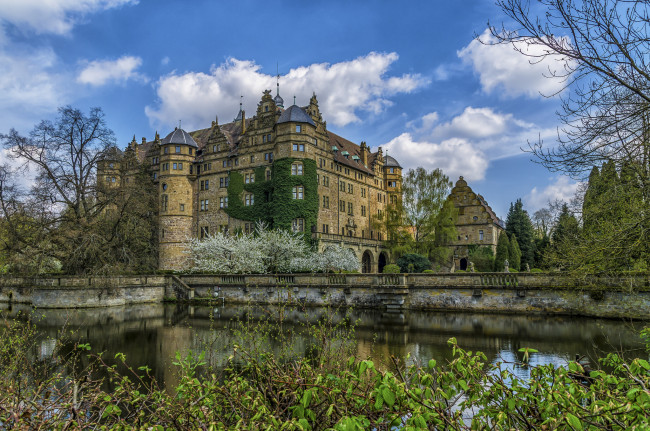 Обои картинки фото neuenstein, города, замки германии, пруд, парк, замок