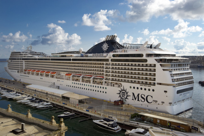 Обои картинки фото msc magnifica, корабли, лайнеры, лайнер, круиз