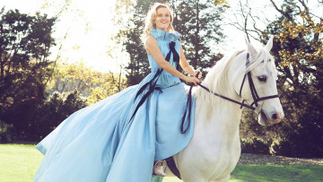 Картинка девушки reese+witherspoon верхом платье улыбка блондинка актриса лошадь