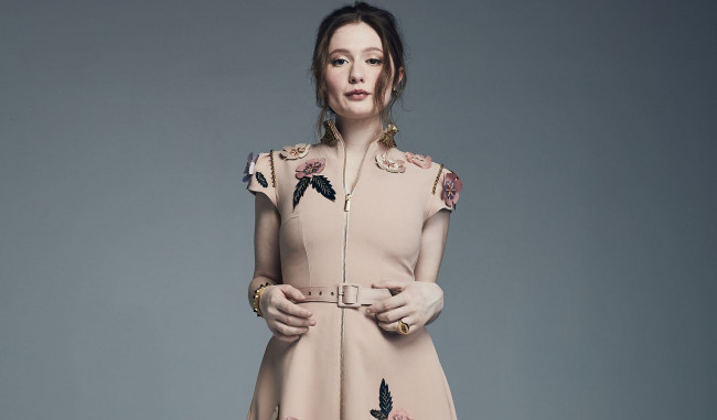 Обои картинки фото эмма кинни актриса , 2018, девушки, -unsort , брюнетки, темноволосые, знаменитости, эмма, кинни, актриса, emma, kenney