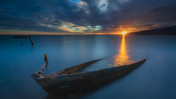 Картинка корабли лодки +шлюпки море вода лодка закат