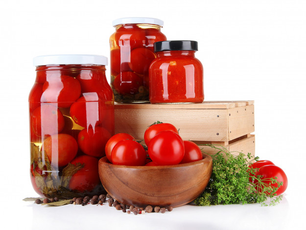 Обои картинки фото еда, консервация, укроп, помидоры, маринованные, банки, перец