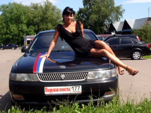 Картинка автомобили авто девушками и девушки