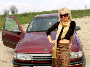 Картинка автомобили авто девушками и девушки