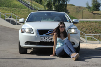 Картинка автомобили авто девушками