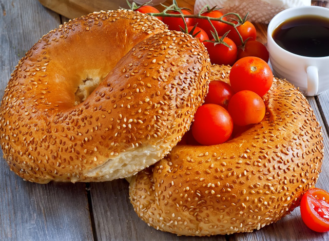 Обои картинки фото еда, разное, помидоры, выпечка