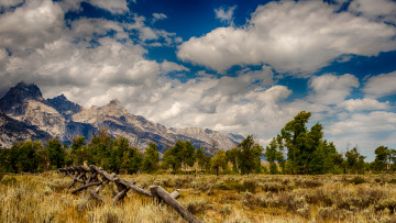 Картинка природа пейзажи горы долина трава