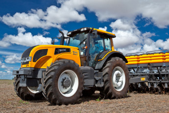 Картинка техника тракторы valtra