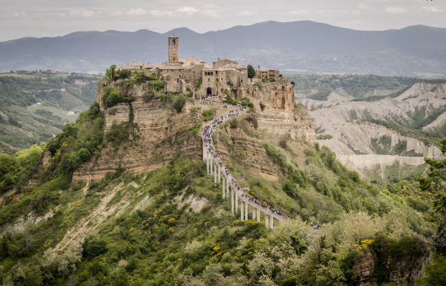 Обои картинки фото civita di bagnoregio, города, - панорамы, деревня