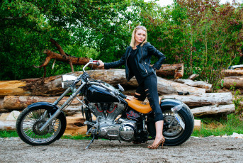 Картинка мотоциклы мото+с+девушкой девушки