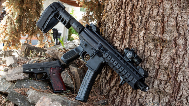 Обои картинки фото оружие, автоматы, пистолет, пулемёт, п226, mpx, submachine, gun, smg, p226, weapon, сиг, sig