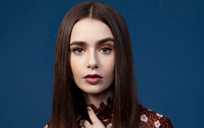 Обои картинки фото девушки, lily collins, портрет