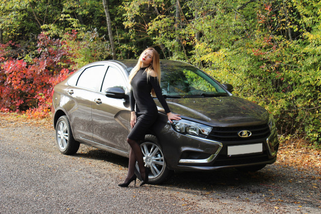 Обои картинки фото лада веста, автомобили, -авто с девушками, ваз, девушка, автомобиль, веста, лада