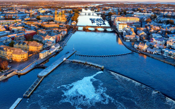 Картинка athlone river+shannon ireland города -+панорамы river shannon