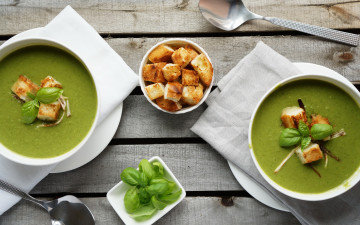 Картинка еда первые+блюда базилик суп сухарики