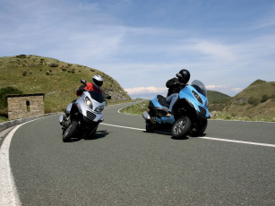 Картинка 2006 piaggio mp3 мотоциклы