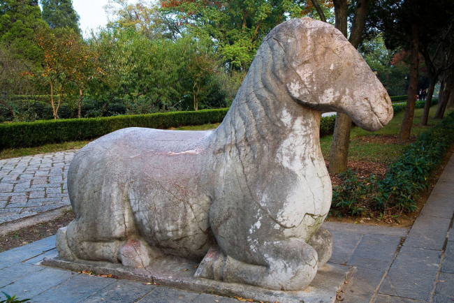 Обои картинки фото разное, рельефы, статуи, музейные, экспонаты, скульптура, парк