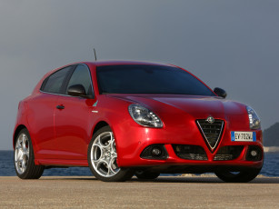 обоя автомобили, alfa romeo, красный, 2014, г, 940, verde, quadrifoglio, giulietta, alfa, romeo