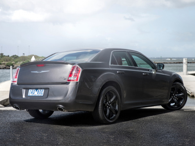 Обои картинки фото автомобили, chrysler, au-spec, темный, 2013г, 300s