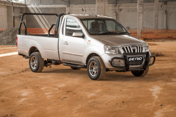 Картинка автомобили mahindra 2015г za-spec cab single plus genio