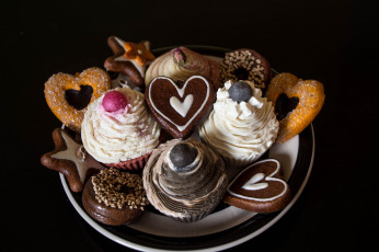 Картинка еда пирожные +кексы +печенье сласти