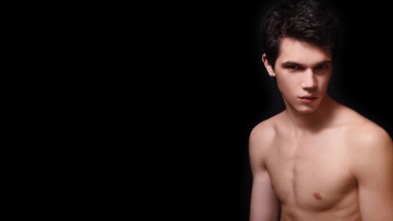 Картинка мужчины -+unsort парень брюнет взгляд серьга