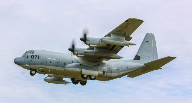 Обои картинки фото kc130, авиация, военно-транспортные самолёты, вта