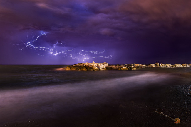 Обои картинки фото природа, молния,  гроза, простор