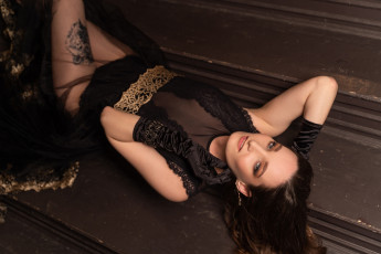 Картинка девушка+-+girl девушки -+брюнетки +шатенки девушка женщина брюнетка темноволосая сексуальная модель звезда позирует разная обувь верхняя стильная одежда нижнее эротическое бельё трусы лифчик колготки чулки аксессуары макияж и множество элементов на фотографии elena glazkova елена глазкова